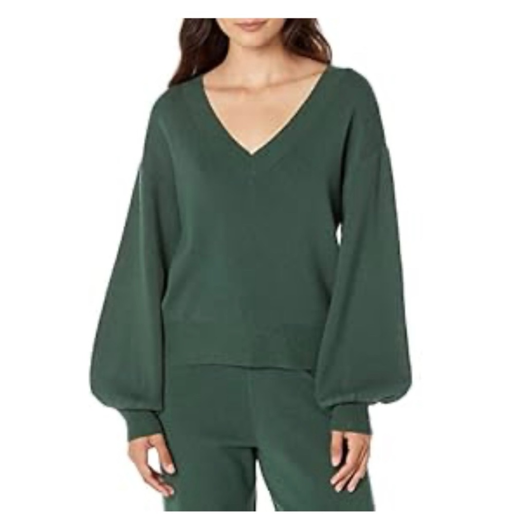 Amazon The Drop - Mia Bell-Sleeve Deep V-Neck Supersoft Sweater - Green - Large